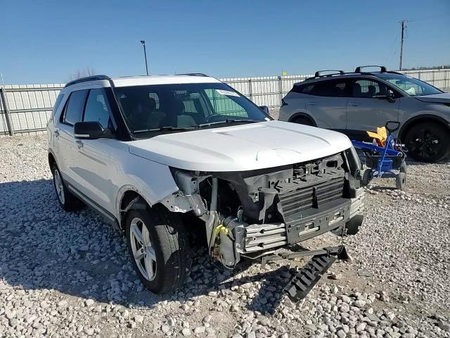 2016 Ford Explorer - Image 11