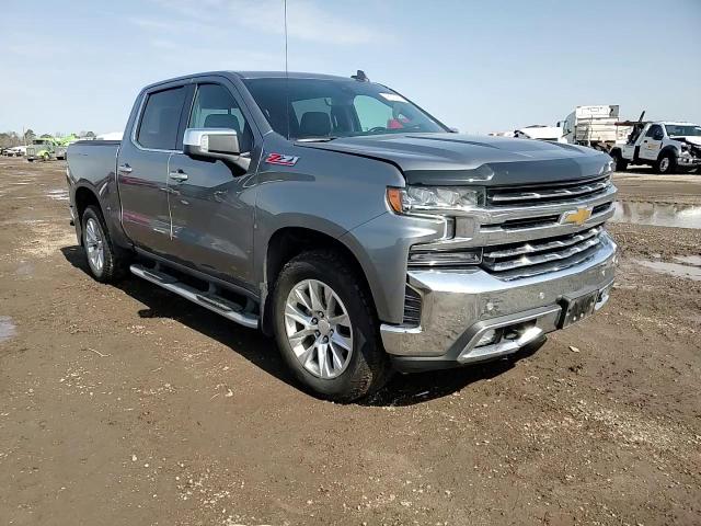 2022 Chevrolet Silverado - Image 11