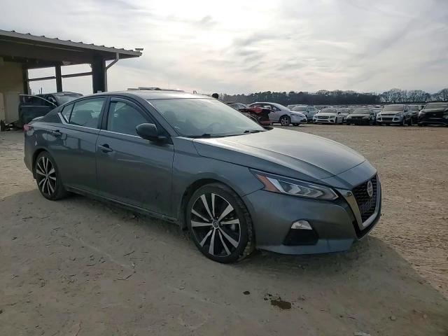 2021 Nissan Altima - Image 11