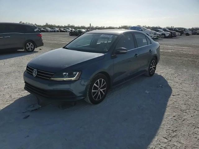 2017 Volkswagen Jetta - Image 11