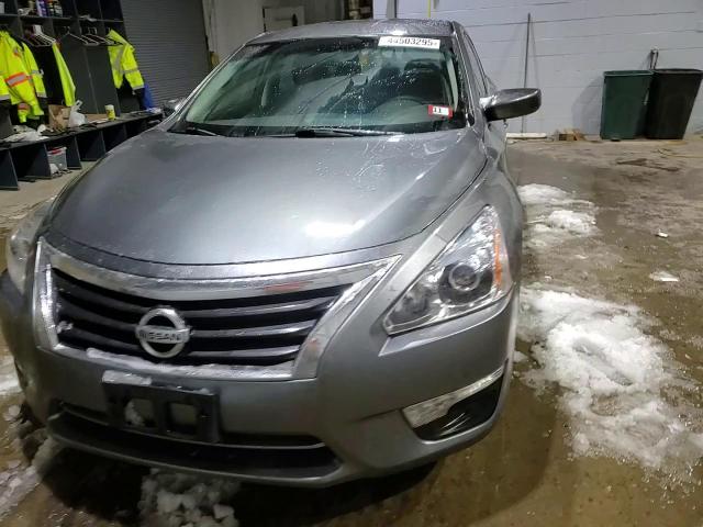 2015 Nissan Altima - Image 13