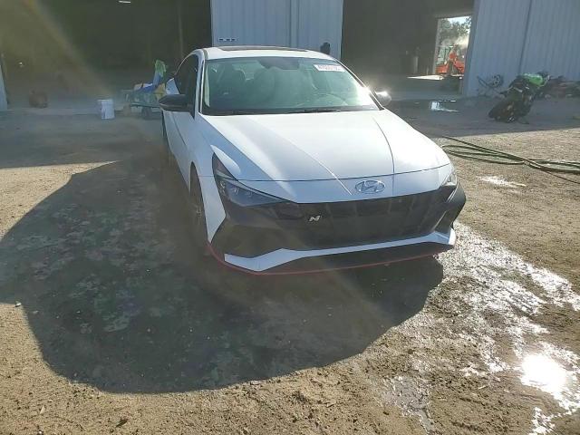 2022 Hyundai Elantra - Image 13