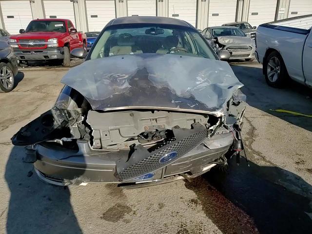 2005 Ford Taurus - Image 11