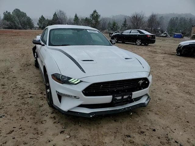 2020 Ford Mustang - Image 11