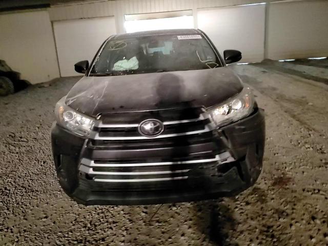 2019 Toyota Highlander - Image 11