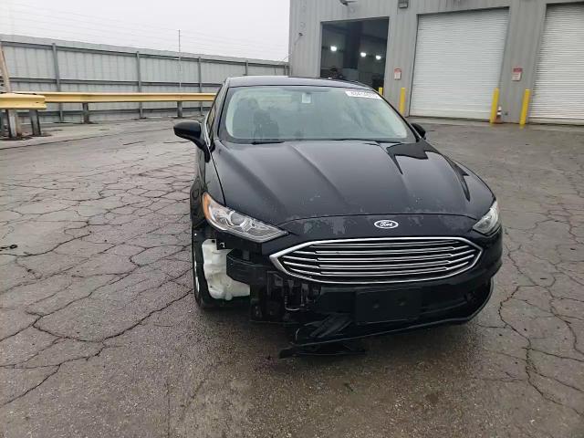 2017 Ford Fusion - Image 13
