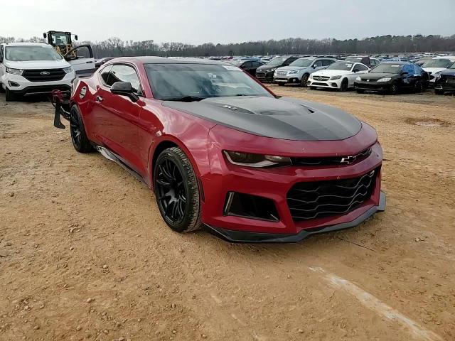 2018 Chevrolet Camaro - Image 10