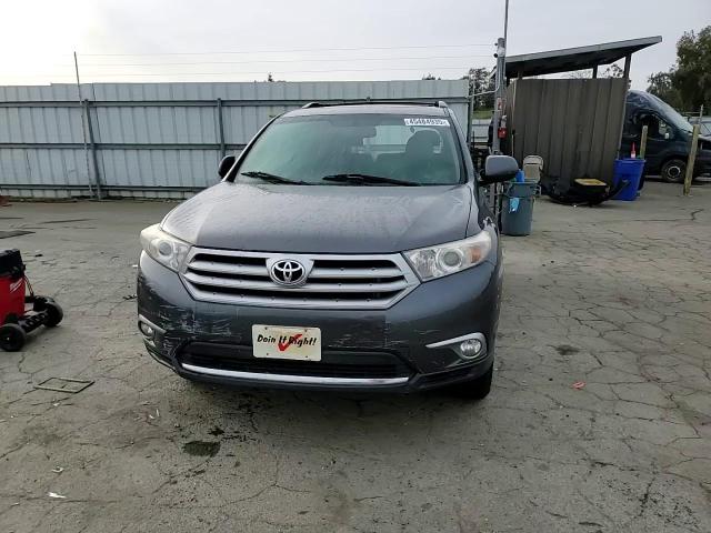 2012 Toyota Highlander - Image 11