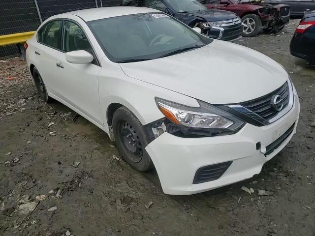 2016 Nissan Altima - Image 10