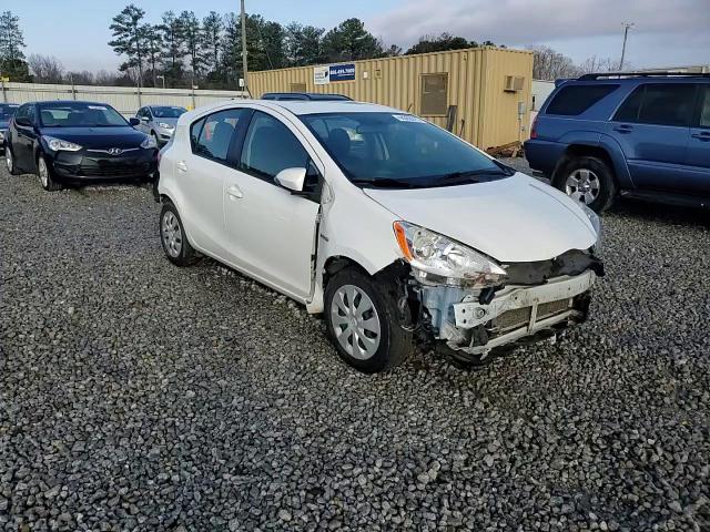 2014 Toyota Prius - Image 13