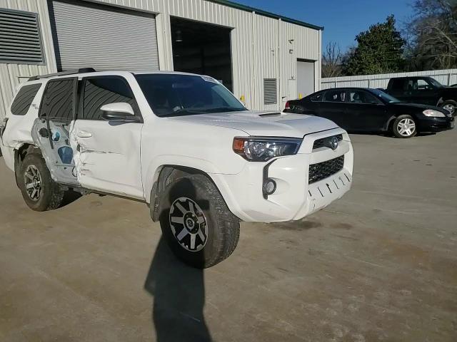 2018 Toyota 4Runner - Image 10