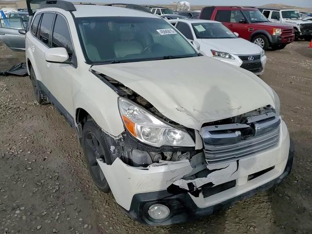 2014 Subaru Outback - Image 11