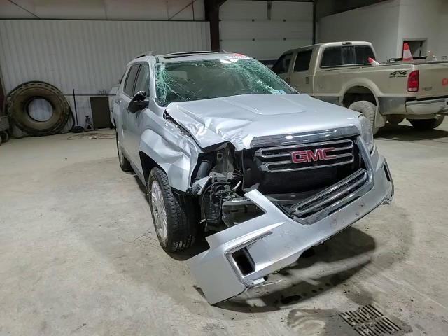 2016 GMC Terrain - Image 11