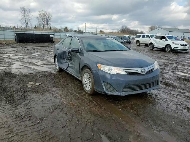 2014 Toyota Camry - Image 10