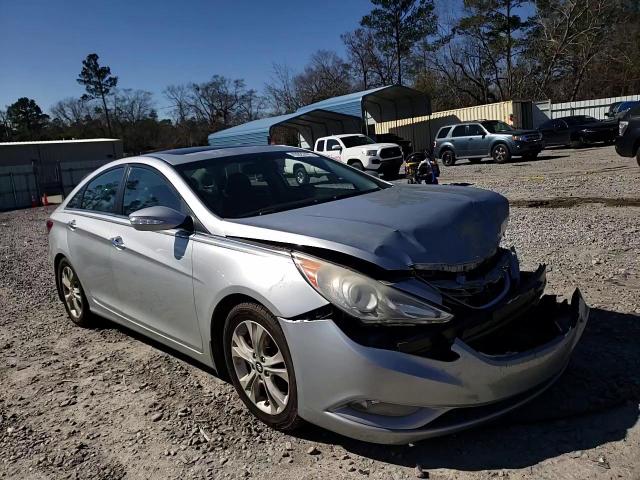 2011 Hyundai Sonata - Image 11