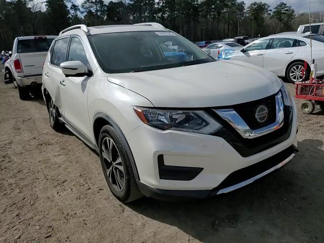 2019 Nissan Rogue - Image 11