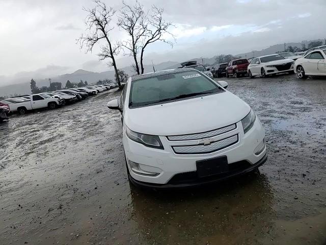 2012 Chevrolet Volt - Image 10