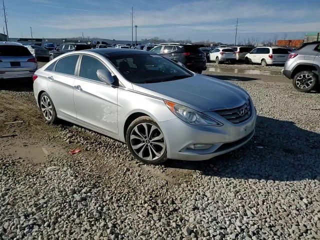 2013 Hyundai Sonata - Image 11
