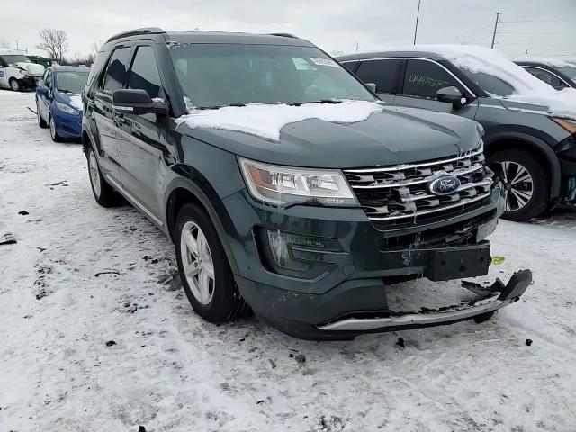 2016 Ford Explorer - Image 12