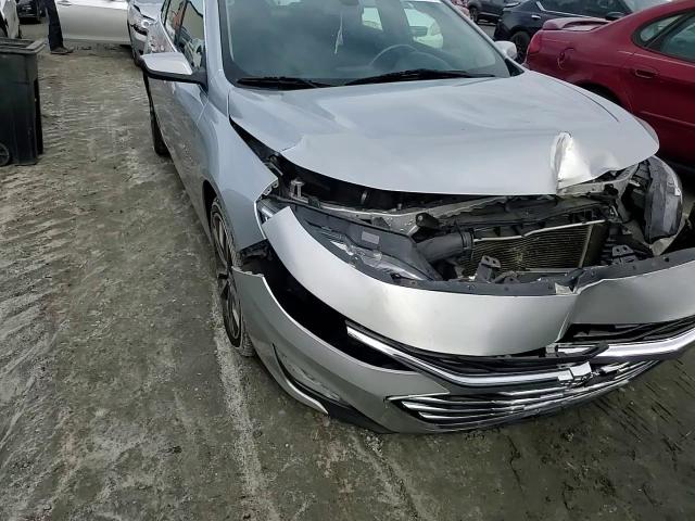 2020 Chevrolet Malibu - Image 10