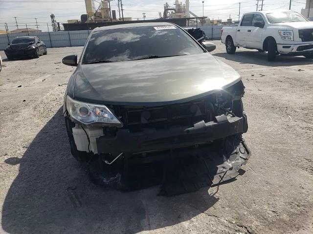 2012 Toyota Camry - Image 10