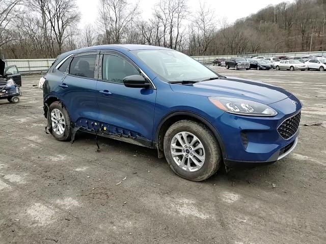 2022 Ford Escape Se VIN: 1FMCU9G64NUA08050 Lot: 61251024