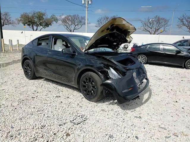 2024 Tesla Model Y VIN: 7SAYGDED5RF009277 Lot: 47420554