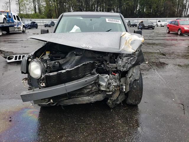 2012 Jeep Liberty (Patriot) - Image 12