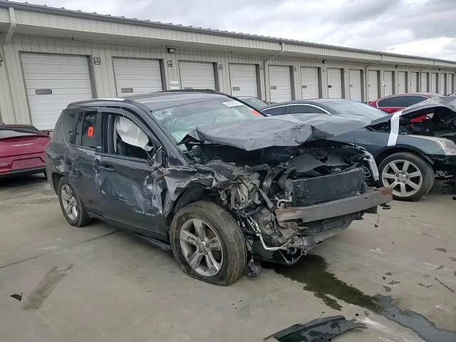 2015 Jeep Compass - Image 11
