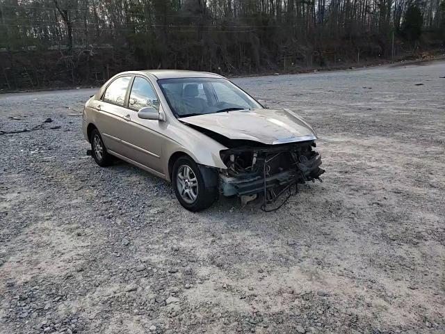 2004 Kia Spectra - Image 12