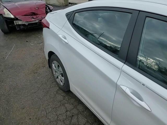 2016 Hyundai Elantra Se VIN: 5NPDH4AE4GH775040 Lot: 48268434