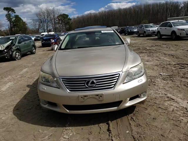 2010 Lexus LS - Image 12