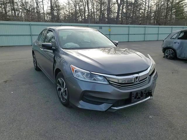 2017 Honda Accord - Image 11