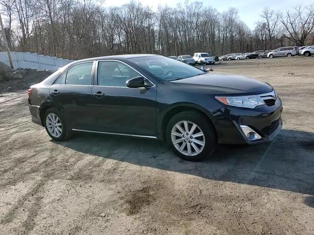 2012 Toyota Camry - Image 10