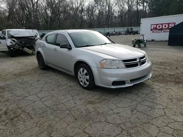 2012 Dodge Avenger - Image 10