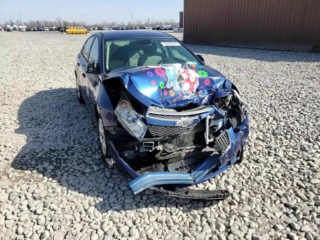 2013 Chevrolet Cruze - Image 11