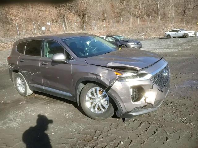 2020 Hyundai Santa Fe - Image 12