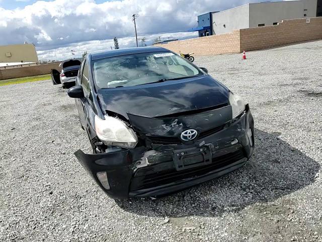 2013 Toyota Prius - Image 10