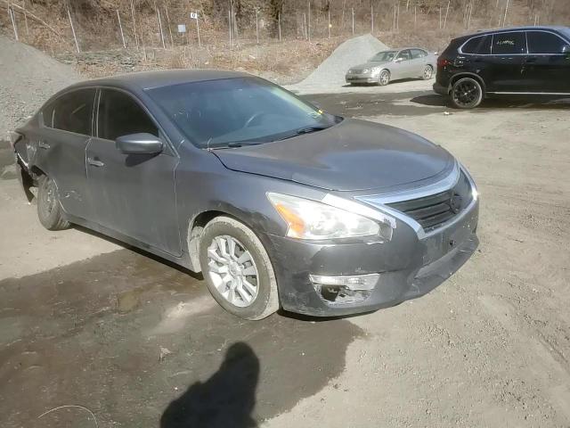 2015 Nissan Altima - Image 10