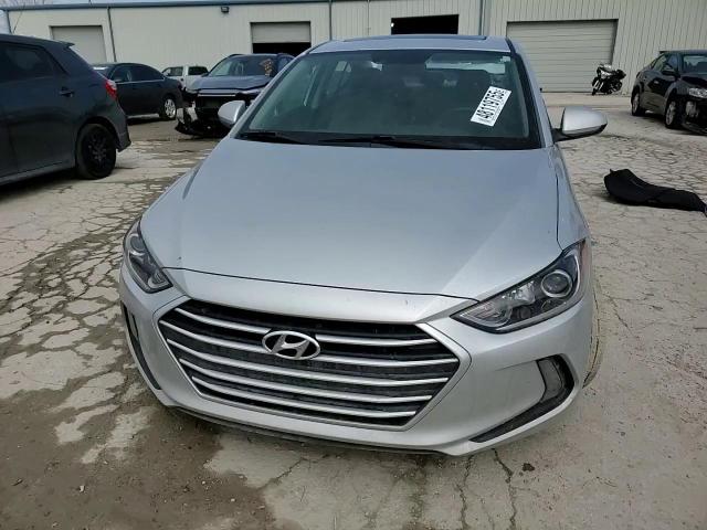 2018 Hyundai Elantra - Image 11