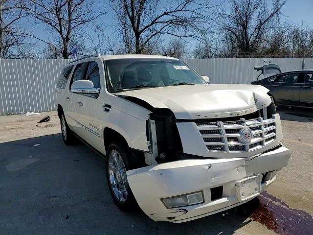 2014 Cadillac Escalade - Image 12