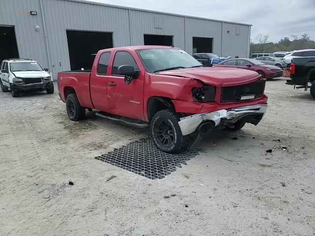 2010 GMC Sierra - Image 11