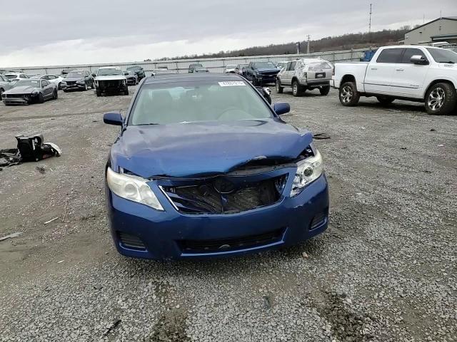 2011 Toyota Camry - Image 11