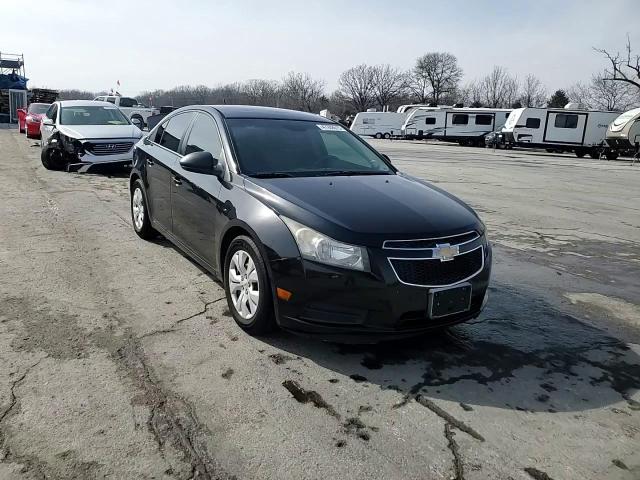 2013 Chevrolet Cruze - Image 13