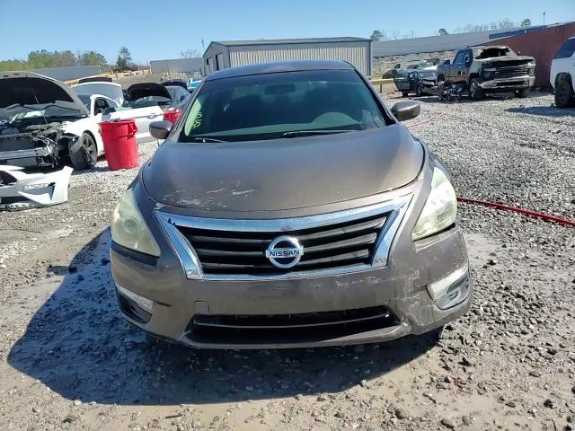 2015 Nissan Altima - Image 13