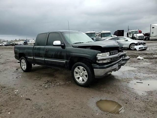 2001 Chevrolet Silverado - Image 10