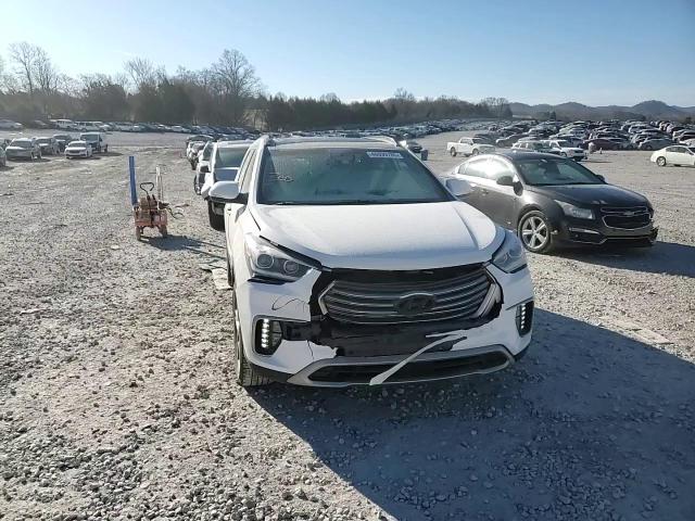 2017 Hyundai Santa Fe - Image 11