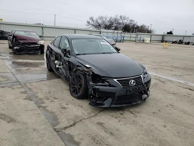 2015 Lexus IS - Image 11