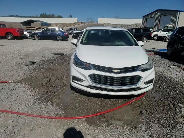 2016 Chevrolet Cruze - Image 13