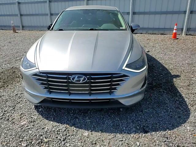 2021 Hyundai Sonata - Image 11